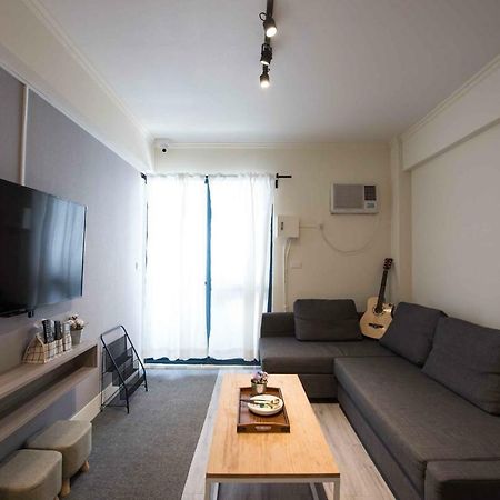 Ferienwohnung BirD series backpacker輕隔間背包客 Tainan Exterior foto