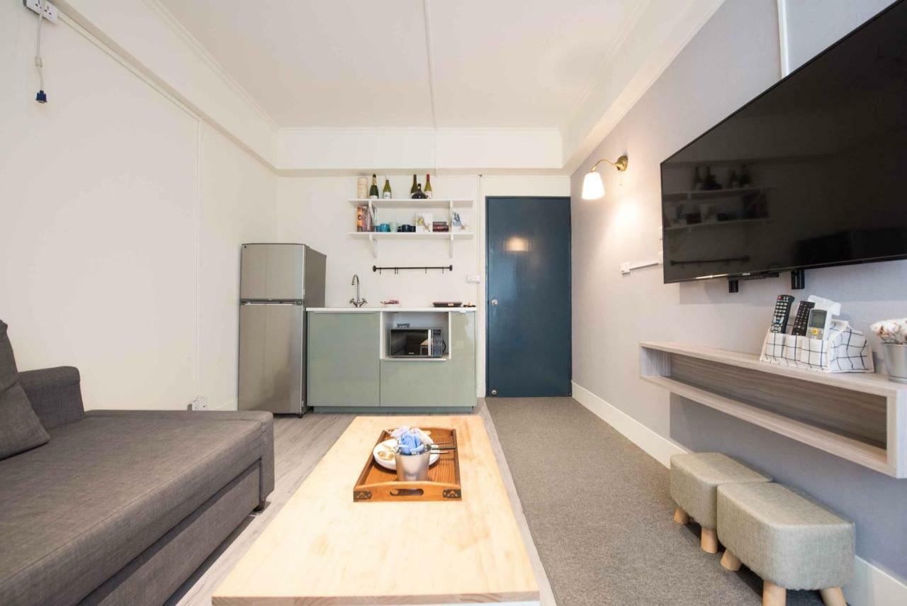 Ferienwohnung BirD series backpacker輕隔間背包客 Tainan Exterior foto