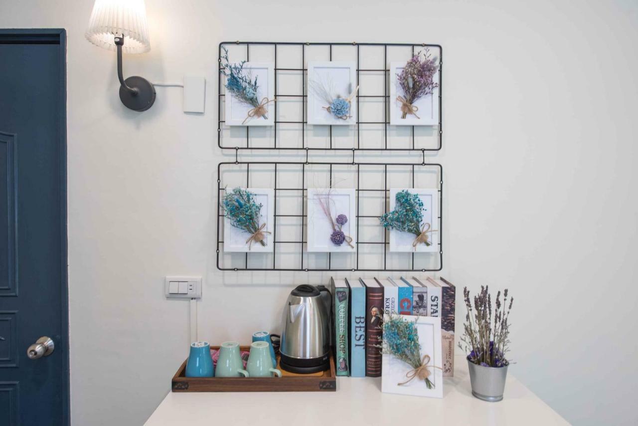 Ferienwohnung BirD series backpacker輕隔間背包客 Tainan Exterior foto